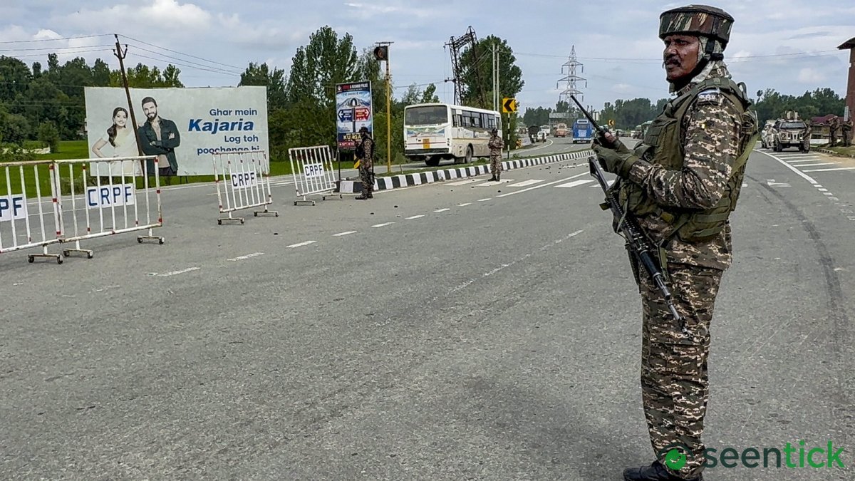 After threat, Kashmiri Pandit staffers write to J&K chief secretary: ‘Deep sense of fear’