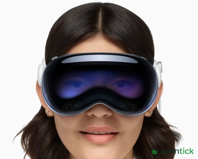 Apple is reportedly cutting hundreds of jobs from Siri, Vision Pro teams