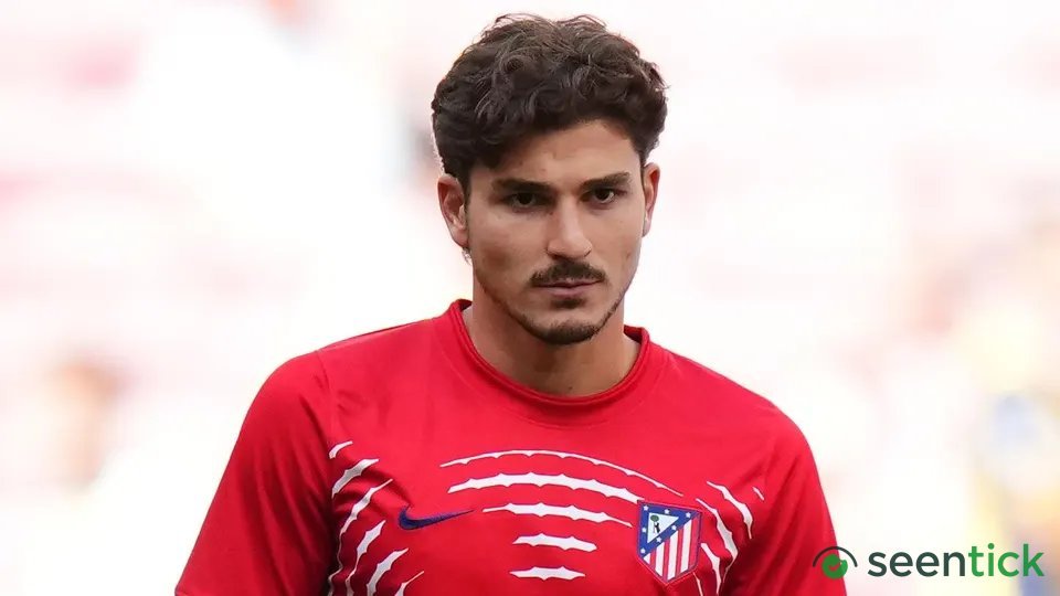 Barcelona Target Julian Alvarez Heavily Booed By Atletico Madrid Fans (VIDEO)