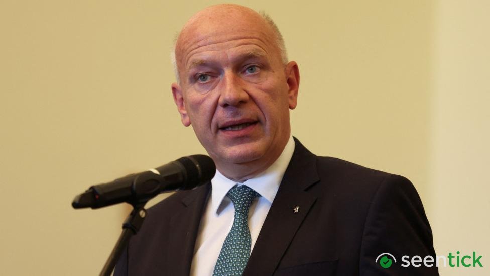 Berlin is being blackmailed by hackers, mayor says