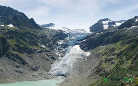 Bodies of two hikers missing for decades found after Swiss glacier melts