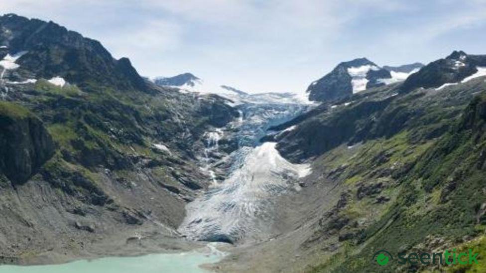 Bodies of two hikers missing for decades found after Swiss glacier melts