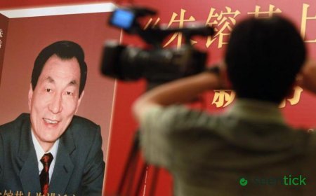 China censors public mourning as it holds former premier's funeral