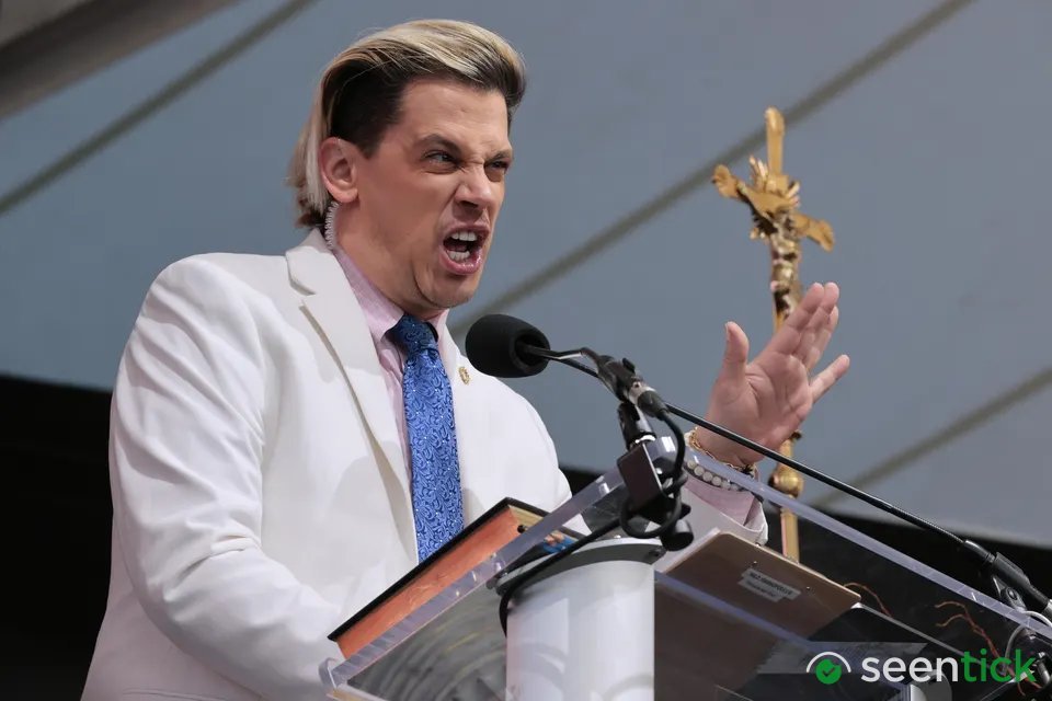 Far-Right Commentator Milo Yiannopoulos In Custody After Ducking Immigration Hearing, DHS Says