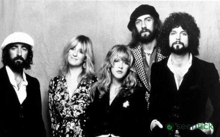 Fleetwood Mac Hits A Milestone As Americans Continue To Stream The Band Non-Stop