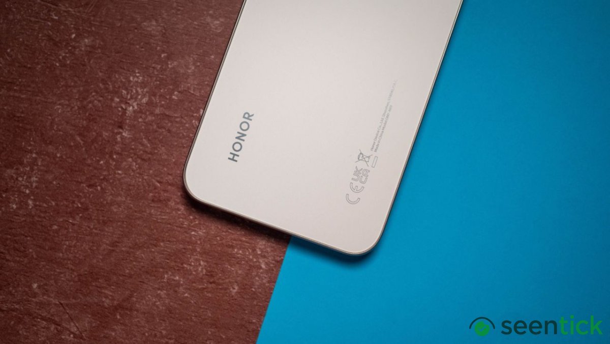Global smartphone sales hit a major slump, except for this Android phone brand