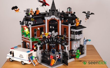 I just built the biggest Lego Batman Arkham Asylum ever produced, and the minifigure lineup is pure insanity