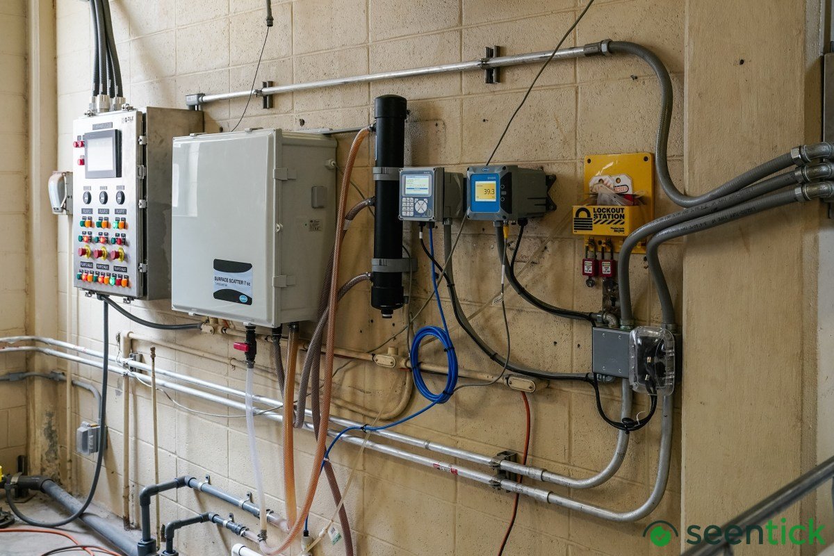 Cyberattacks on US water utilities linked to Iranian hackers cause widespread alarm nationwide.