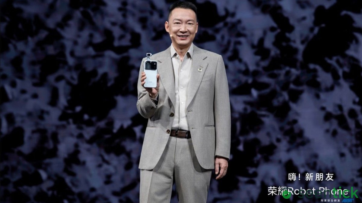 Honor Unveils Revolutionary Robot Phone with Advanced Camera Technology.