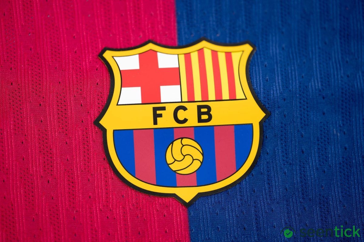 FC Barcelona sells Ferran Torres to Paris Saint-Germain for €50 million.