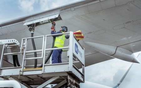 Largest Airline Union Adds Orlando Fuelers, Looks To American Talks