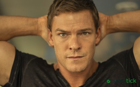 Alan Ritchson prefers keeping Reacher on TV over film adaptation.