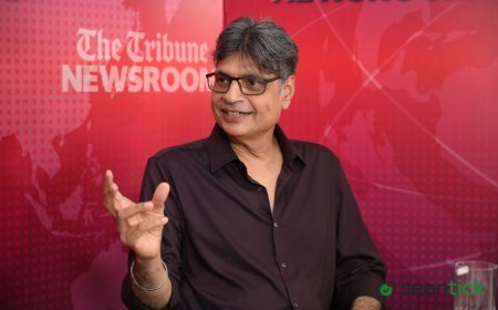 Everything has changed, including how we express love: Irshad Kamil