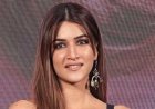 Indian jewellery ad pulled after backlash over actor's outfit