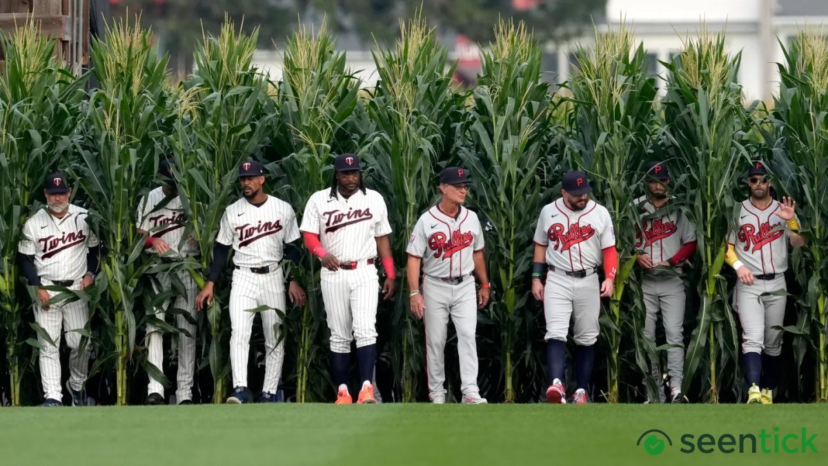 Inside Netflix’s Field of Dreams Face-Off in Iowa: “A Magical Moment”
