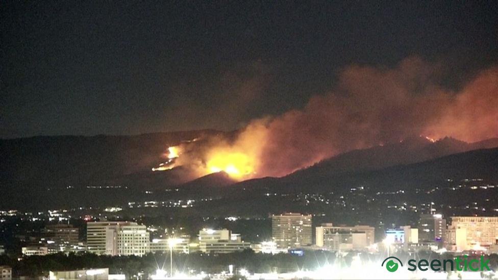 Nearly 90,000 told to evacuate as wildfire approaches Reno, Nevada