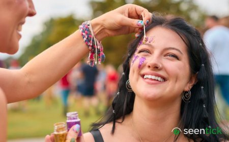 Off to Reading or Leeds? Here's your guide to festival make-up (without the toxins)