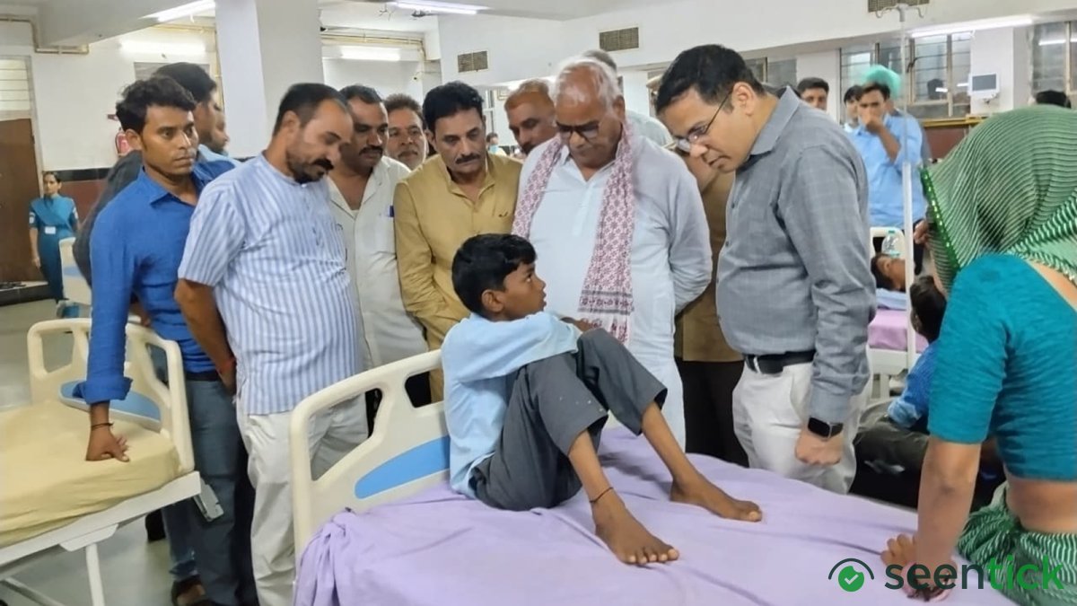 Over 100 students ate midday meal at Kota school. Two hours later, 21 land in hospital