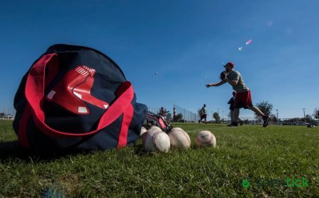Red Sox 3-Time All-Star Targets Return To Closer Role