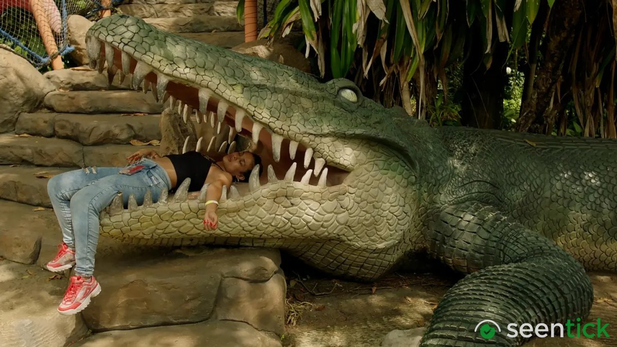 Ride the ‘Meteorite’! Two Women, Smuggling Mobiles Into a Prison, Journey Through an Amusement Park (Exclusive Trailer)
