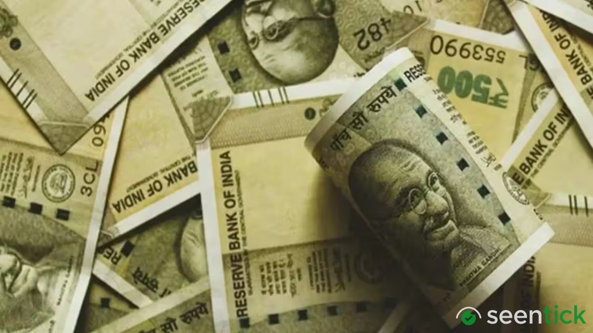 Rupee falls 13 paise to 95.56 as crude rises, Fed hike bets strengthen dollar
