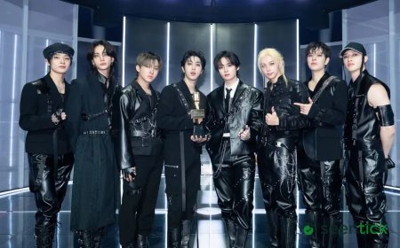 Stray Kids Tie One Of The Biggest Rock Bands Of All Time