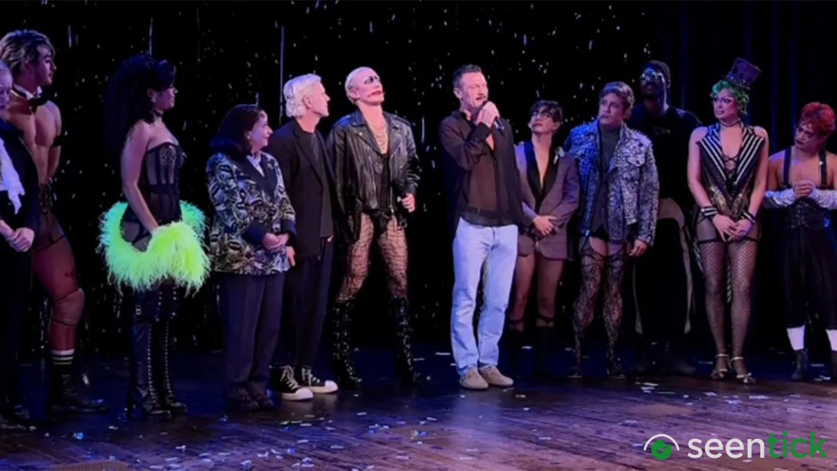 Tim Curry Honored by Past and Present Frank-N-Furters With “I’m Going Home” Performance