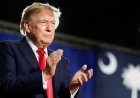 Trump says Canada wants 'benefits' of being US state after trade talks collapse