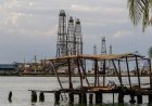 Trump says US has 'historic' deal to control 65bn barrels of Venezuela's oil