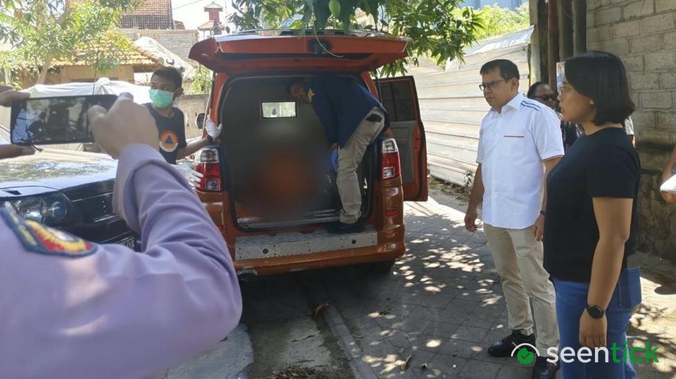Bali police investigate after Australian man and children found dead in home