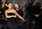 Critics celebrate Céline Dion's 'high-stakes' comeback show in Paris