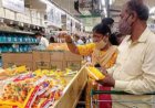 Discretionary spending by households rose in FY25