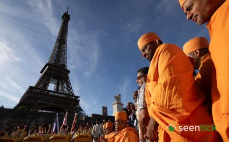 Eiffel Tower chief to quit after female staff replaced by men during religious visit