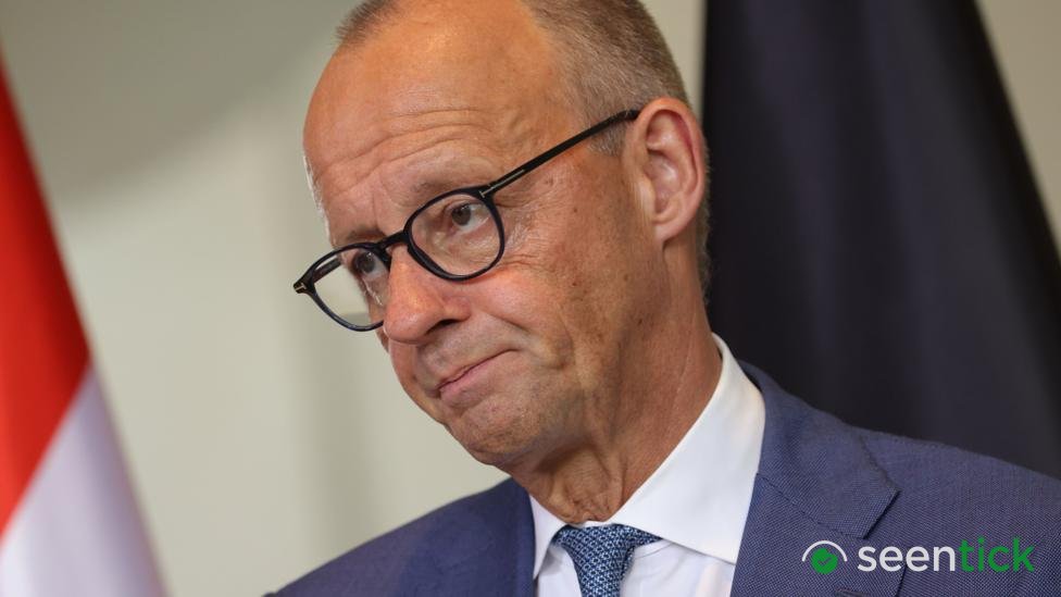 Eight German state premiers back Merz amid speculation over future