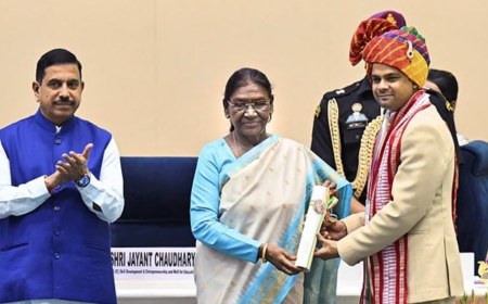 82 Teachers Felicitated with National Award for Innovative Education Initiatives