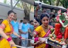 Shilpa Shetty plays dhol ‘like a pro’ at Ganpati Visarjan, dances with paparazzi; fans love her energy. Watch