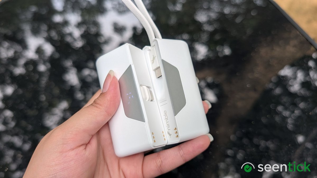 The Nimble SHAREPOWER power bank splits a 10,000mAh battery in half so you can share it with others
