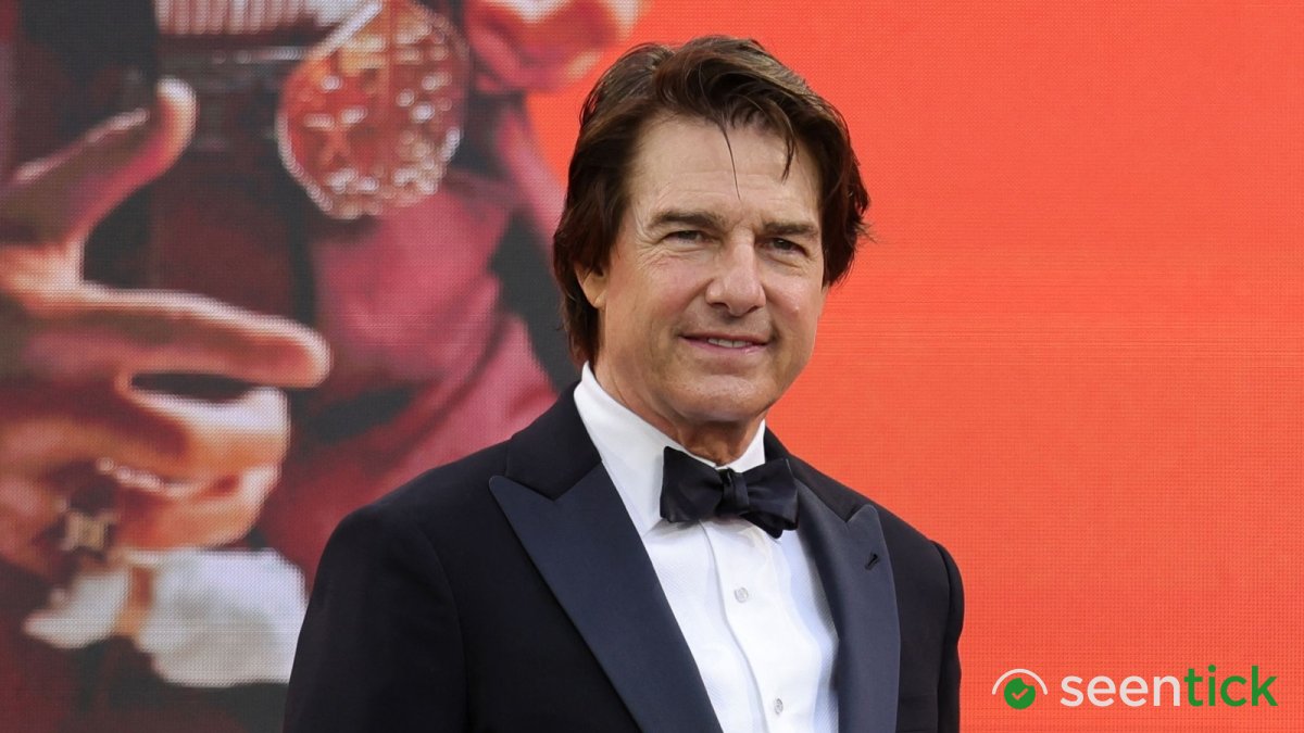 Tom Cruise comforts 'sad' woman at workplace, internet amused to learn what was she actually doing
