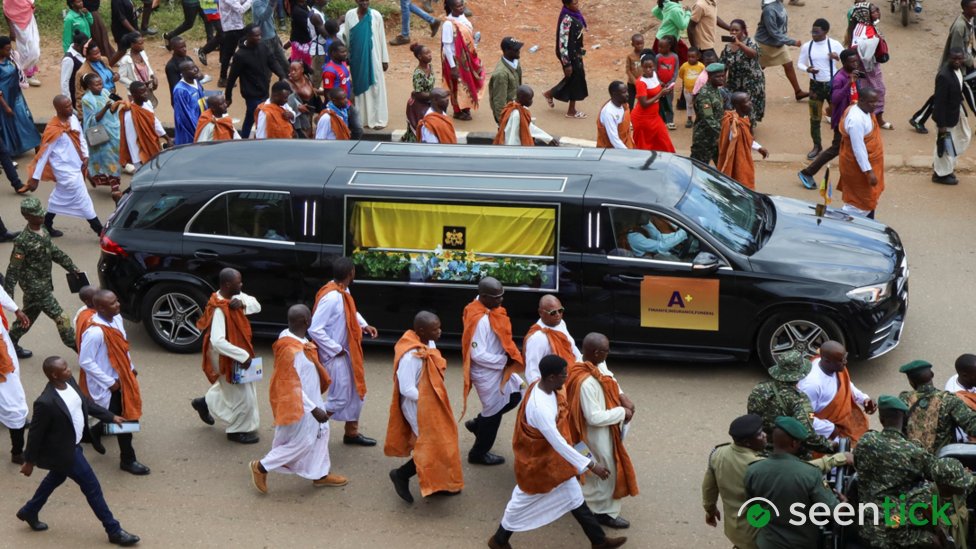 Uganda's King Oyo buried amid calls for unity over his successor