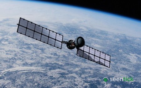 Warning of space arms race as US confirms weapons in Earth's orbit