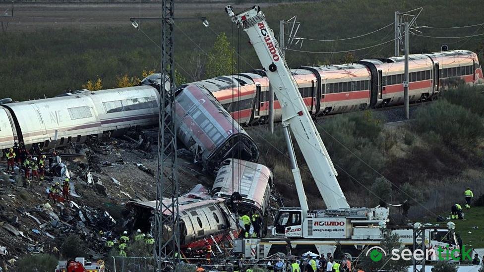 Spain's Transport Minister Admits "Inexplicable" Decision Led to Deadly High-Speed Collision