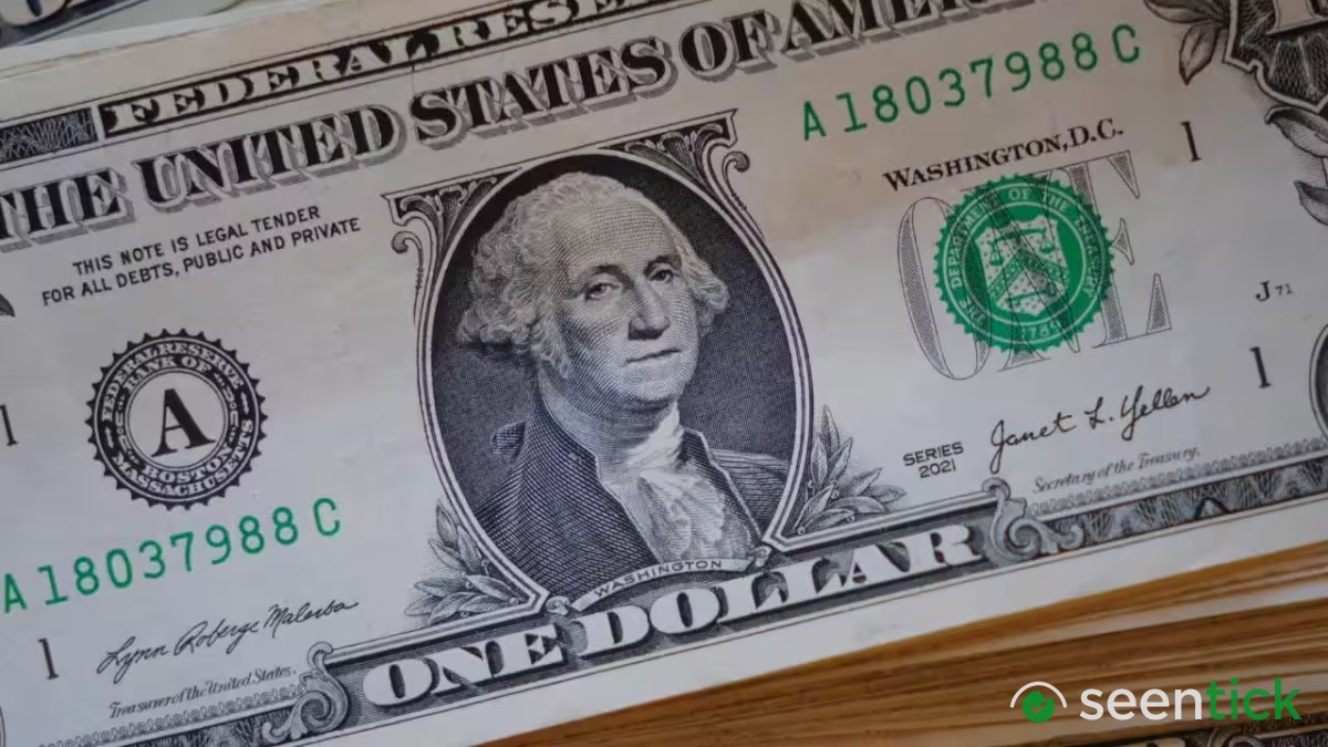 Dollar hits 17-month high: Greenback headed for three week gaining streak as bond rout drags euro