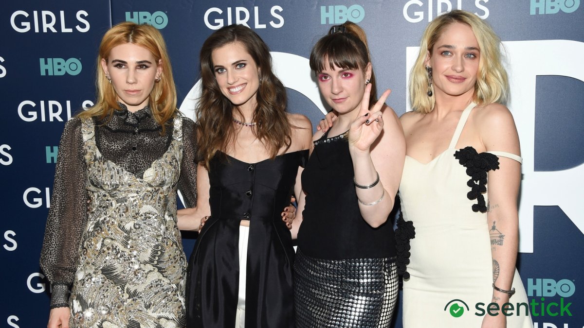 Lena Dunham Returns to 'Girls' with New Revival