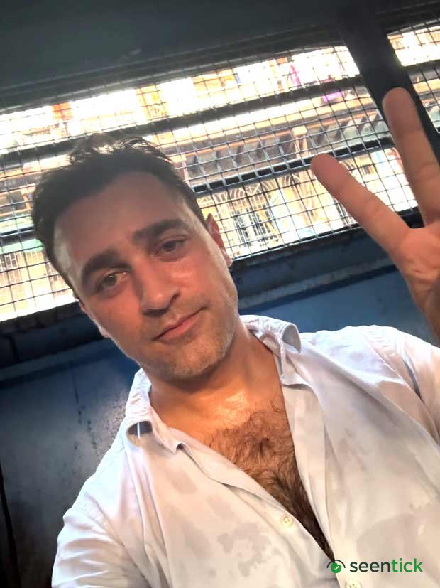 Imran Khan detained by Mumbai Police during protest at August Kranti Maidan; says, "I am here to see why people's voices are being suppressed"