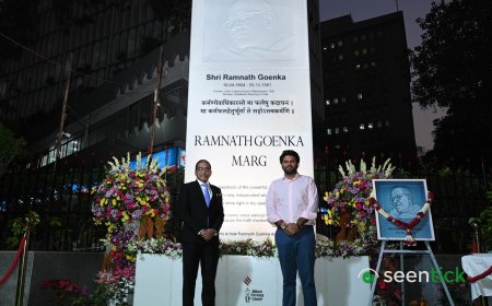 Plaque in tribute to Indian Express group founder Ramnath Goenka unveiled at Nariman Point in Mumbai