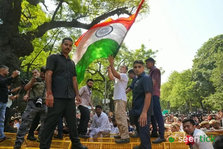 Rahul Gandhi's stand-on-barricade moment came with a Led Zeppelin track