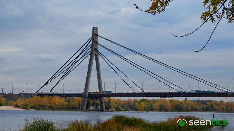 Russia strikes second major bridge in Kyiv, mayor says